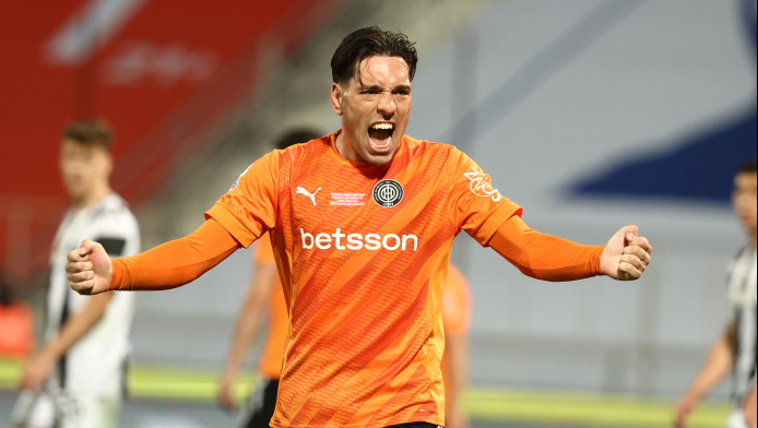 Ξέσπασε η... λαχτάρα 39 ετών - Συγκλονιστικές στιγμές στη λήξη! (ΒΙΝΤΕΟ)