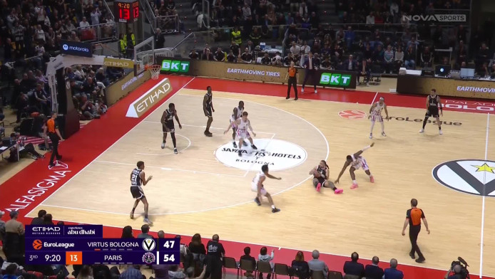 Έδωσε ασίστ... ξαπλωμένος ο Κάρσεν Έντουαρντς (ΒΙΝΤΕΟ)