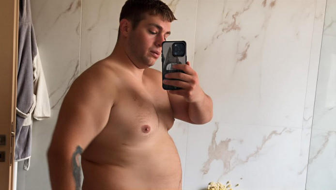 Αλέξανδρος Κοψιάλης: Ποζάρει περήφανος έχοντας χάσει σχεδόν 30 κιλά (ΦΩΤΟ)