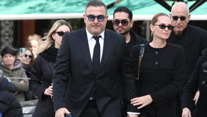 Καληφώνη: Η κίνηση της στην κηδεία της Μαρινέλλας που θεωρήθηκε απαράδεκτη