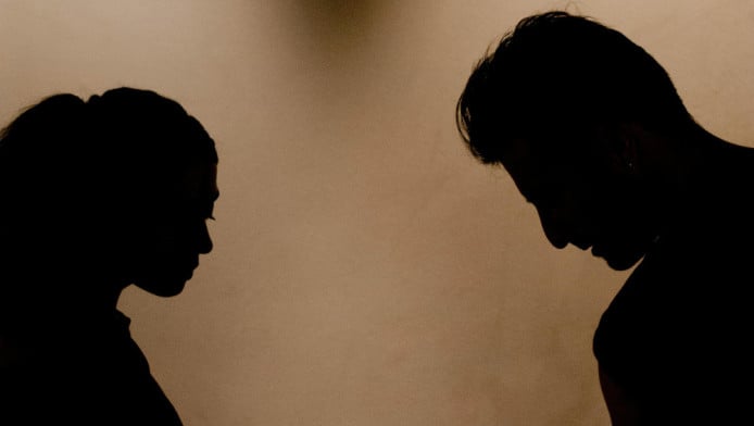 Διαζύγιο για ζευγάρι πασίγνωστων Ελλήνων ηθοποιών για εξωσυζυγική σχέση!