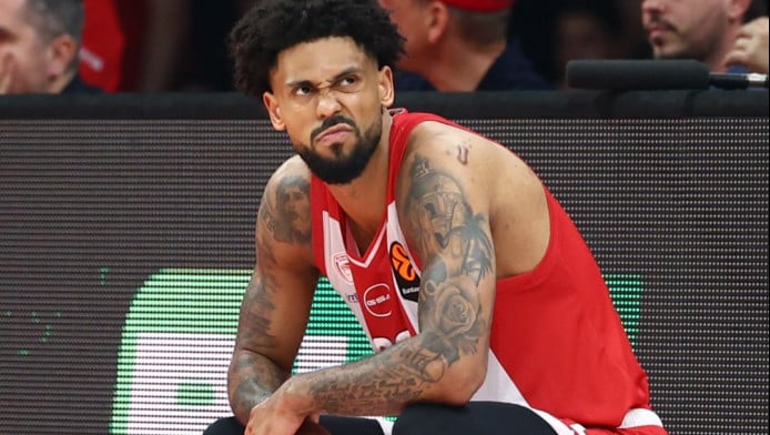 Απρόοπτο με Ντόρσεϊ - Τον άφησε πάγκο ο Μπαρτζώκας