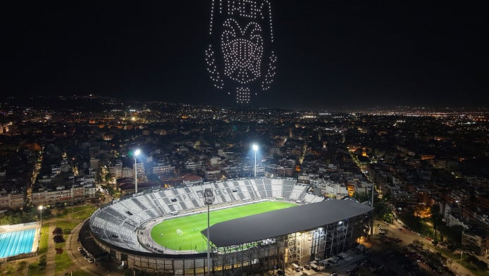 Το απίθανο Drone Show για τα 100 χρόνια πάνω από την Τούμπα! (vid)