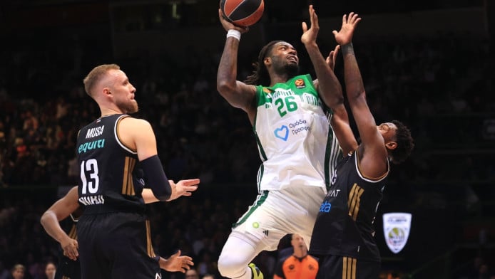 Επίσημο του νέου προπονητή στη Ντουμπάι (ΦΩΤΟ)