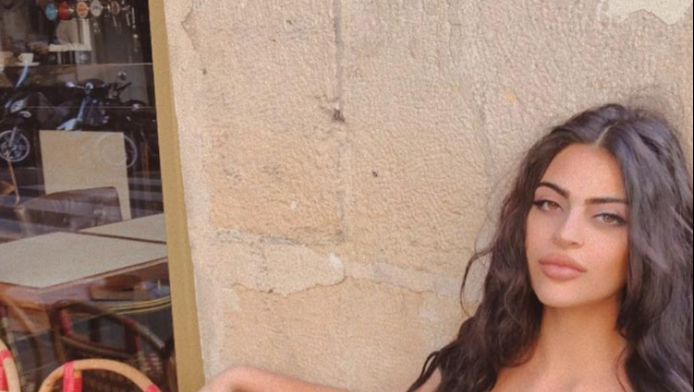 Της απαγόρευσαν την είσοδο στο πιο μεγάλο μουσείο λόγω εμφάνισης (ΦΩΤΟ)