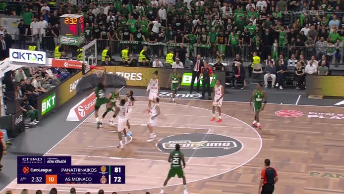 Κόντεψε να γκρεμίσει τη μπασκέτα ο Φαρίντ (ΒΙΝΤΕΟ)