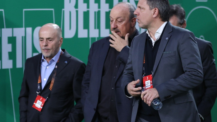 Αντίθετος ο Μπενίτεθ με μεγάλη μεταγραφή που θέλει να κλείσει ο Αλαφούζος!