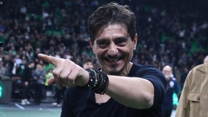 Υπόκλιση DPG σε Αταμάν και... καρφάρες - "Ανήθικη κριτική, δεν έχουν ιδέα"!