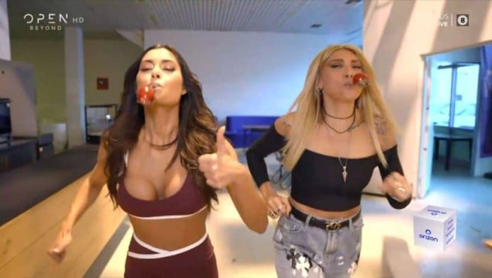 Εκεί που μπαίνει μόνο μια κάμερα: Όσα συνέβησαν στα backstage του J2US (Vd)