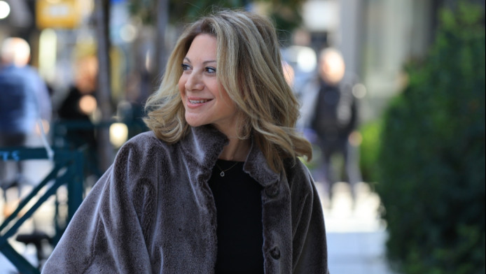 Η Καρυστιανού ανακοίνωσε το κόμμα της με το σύνθημα «Ξεκινάμε»