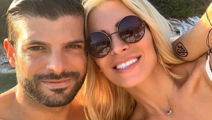 Νέος έρωτας στην πόλη - Ο πρώην της Καινούργιου και η ξανθιά πολιτικός