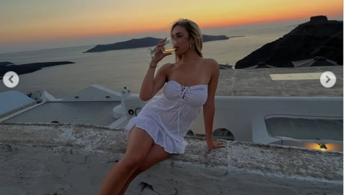 «Τρέλανε» την Ελλάδα η παίκτρια βόλεϊ - Σχεδόν γυμνή (ΦΩΤΟ)