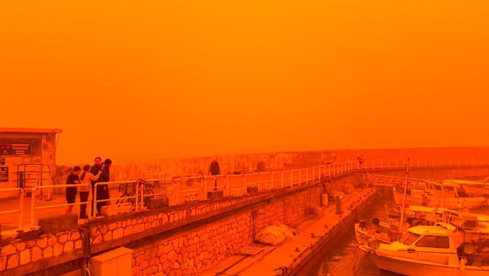 Η Κρήτη θάφτηκε στη σκόνη - Απίστευτες εικόνες (ΒΙΝΤΕΟ)