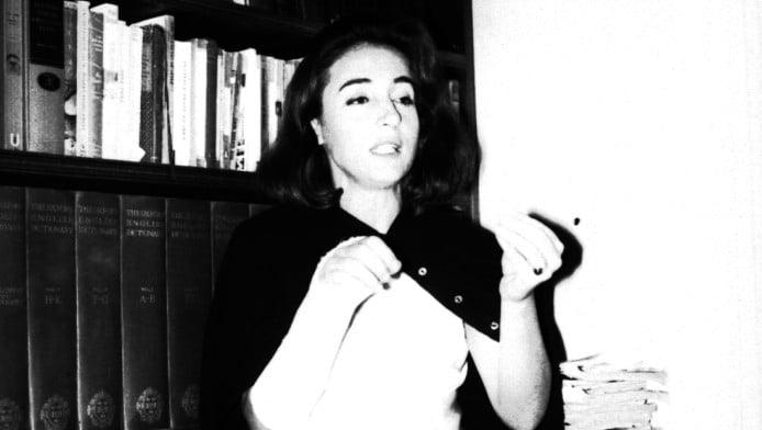 Ποιο ήταν το πραγματικό επώνυμο της Έλλης Λαμπέτη και πώς προέκυψε η αλλαγή