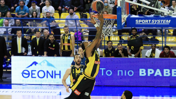 Συγκλονίζει πρώην άσος της ΑΕΚ: "Ο γιος μου ήθελε να αυτοκτονήσει"!