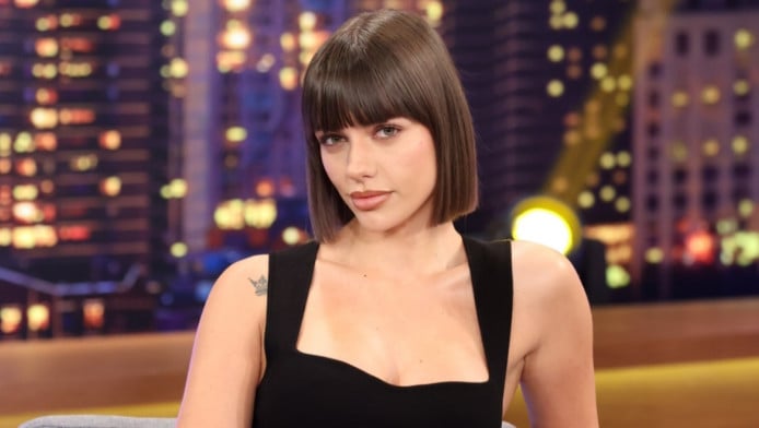 Προκλητική η Μαριγκόνα: Εμφανίστηκε με μιρκοσκοπικό μαγιό (ΒΙΝΤΕΟ)