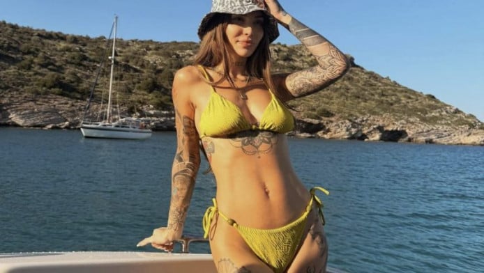 Έφερε το καλοκαίρι: Απίθανο κορμί μετά τη γέννα η Μπέριλ ΜακΚίσικ με μαγιό!