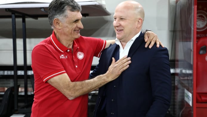 "Νωρίς να πανηγυρίζουν στην ΑΕΚ - Υπόδειγμα προπονητή ο Μεντιλίμπαρ"