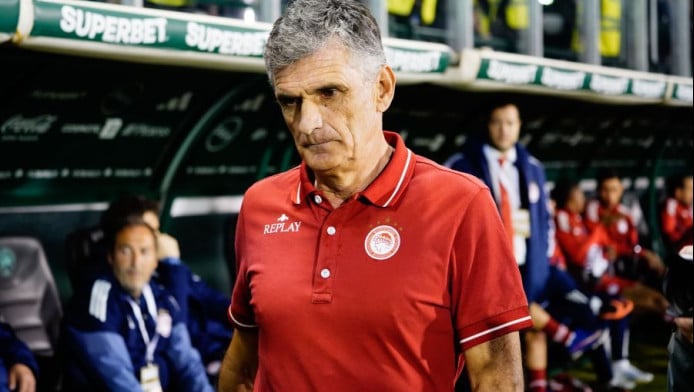 Μόνο ο Ολυμπιακός... τρομάζει την ΑΕΚ - Κόσμος και Μεντιλίπαρ "καθάρισαν"