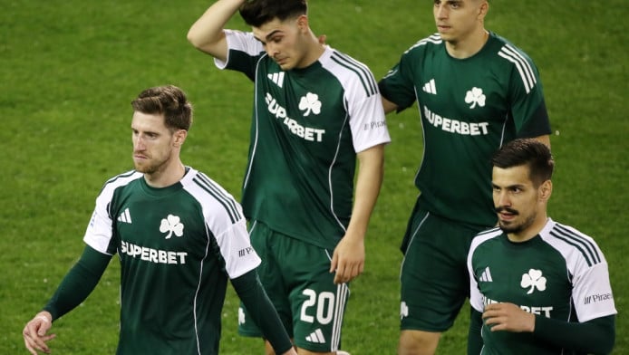 Νεό ρεπορτάζ για Μπενίτεθ: "Στενά περιθώρια, κάποιοι βρέθηκαν να παίζουν"