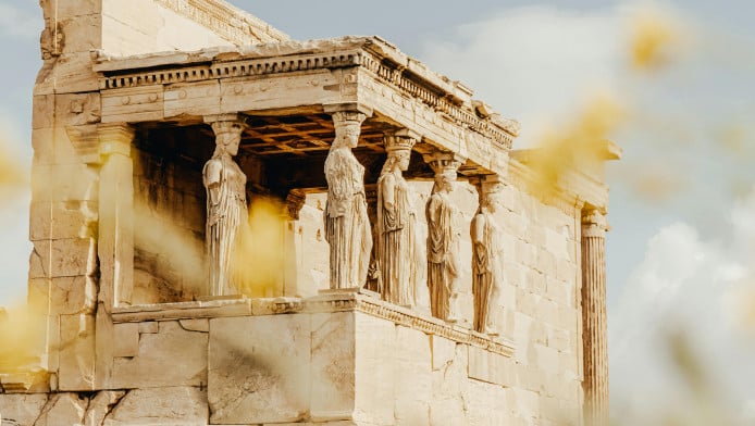 Τι φορούσαν οι Αρχαίοι Έλληνες τον χειμώνα; Υπήρχαν χειμωνιάτικα ρούχα;