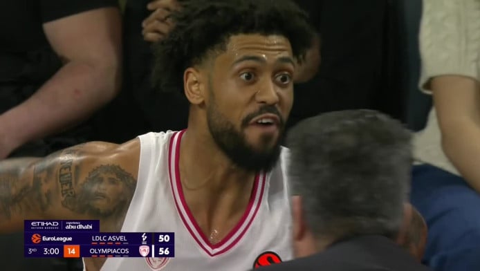 Καυγάς Ντόρσεϊ-Μπαρτζώκα! Κόλλησαν μούρη-μούρη, άρχισε τα… γαλλικά (ΒΙΝΤΕΟ)