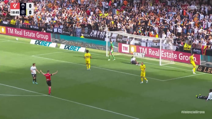 Νίκη "οξυγόνο" για τη Βαλένθια στη μάχη της παραμονής (ΒΙΝΤΕΟ)