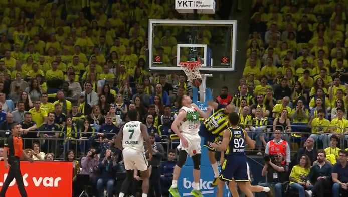 Πρώτο βήμα από Φενέρ - Νίκησε τη Ζαλγκίρις με σούπερ Μπεμπέροβιτς (vid)