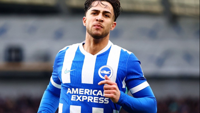 «Βουίζει» η Αγγλία για επιστροφή Κωστούλα στην Ελλάδα!