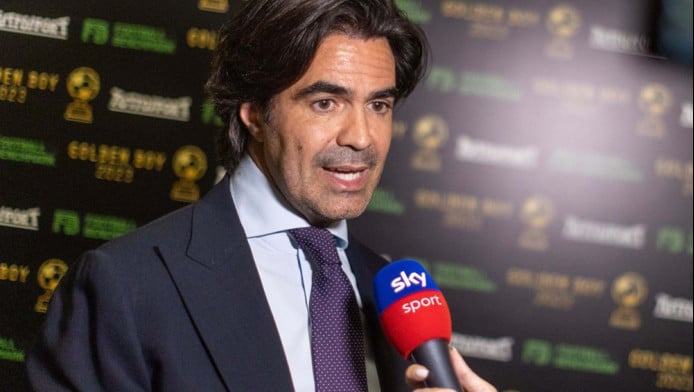 Ελλάδα εκτάκτως ο μάνατζερ κορυφαίου παίκτη του Ολυμπιακού -Σκάει αποχώρηση