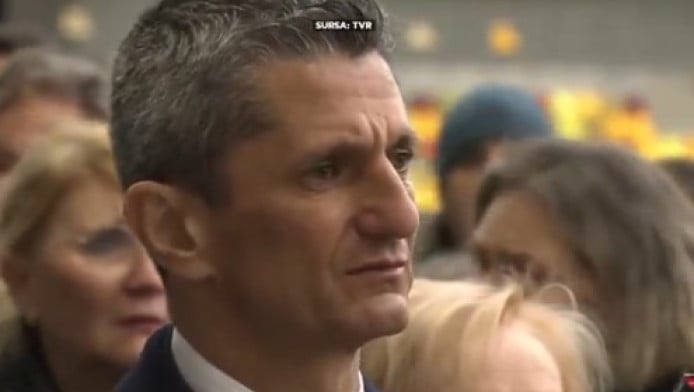 "Λύγισε" ο Λουτσέσκου στο "αντίο" των οπαδών της Ντιναμό στον Μιρτσέα