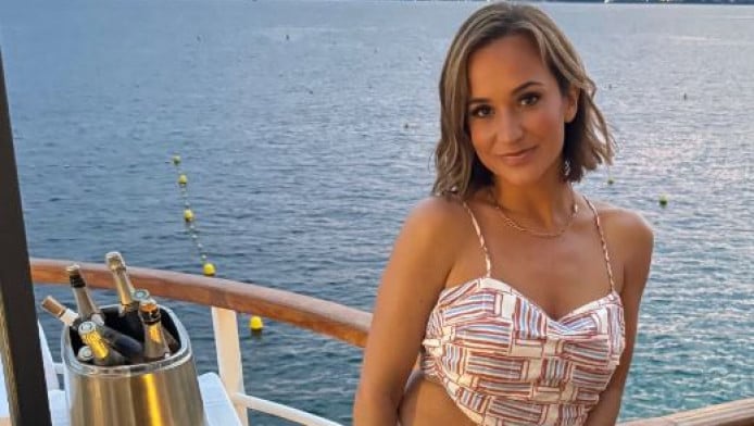 Παντρεμένος προπονητής σε αγκαλιά με διάσημη αθλητική δημοσιογράφο (ΦΩΤΟ)