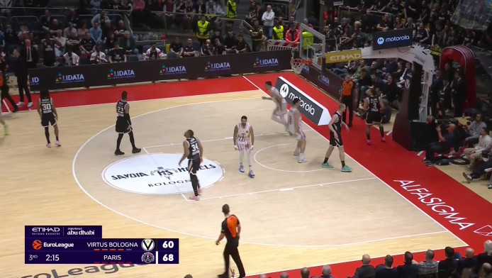 Τρομερό φόλοου κάρφωμα του Σάρβιν (ΒΙΝΤΕΟ)