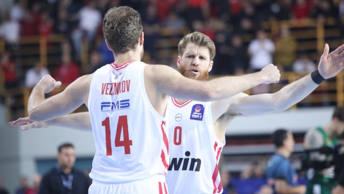 Γουόκαπ και Βεζένκοφ δεν… βλέπουν τους δεύτερους!