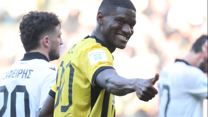 Άκυρο γκολ της ΑΕΚ για επιθετικό φάουλ του Ζίνι (ΒΙΝΤΕΟ)