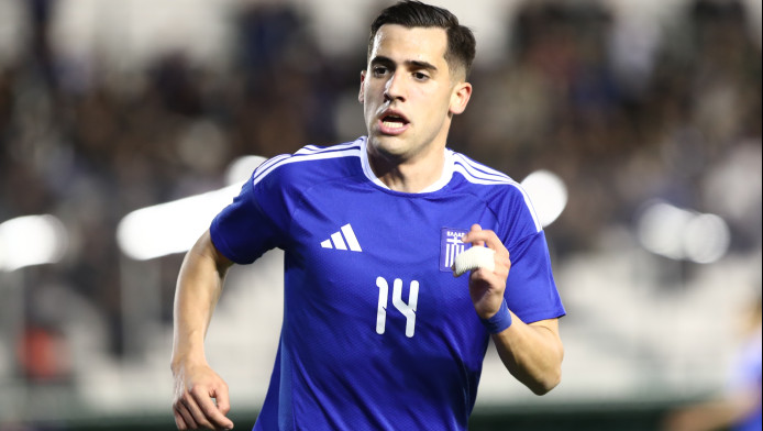 Ολυμπιακός: Ένα like σε Έλληνα φορ της Super League 