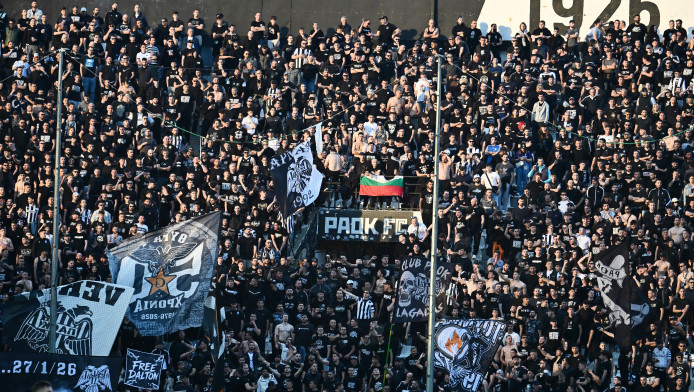 Βούιξε η Τούμπα! Βλέπει ΠΑΟΚ-ΑΕΚ ο πατέρας διεθνούς Έλληνα παιχταρά
