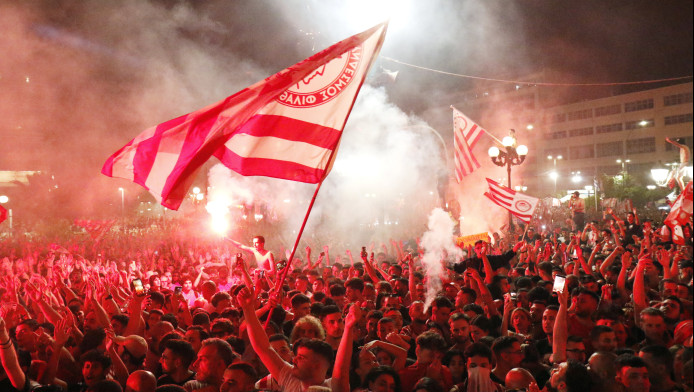 Καλημέρα με την κούπα της Euroleague ο Ολυμπιακός (ΦΩΤΟ)