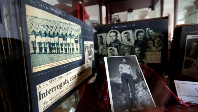 Η θρυλική ομάδα που, επί 77 χρόνια παίζει μόνιμα εκτός… έδρας
