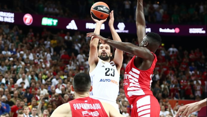 Χαμός με Τζέιμς στο "X": "Δεν πανηγύρισα το buzzer του Γιουλ με Ολυμπιακό"