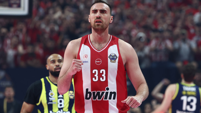 Η τρομερή ατάκα του Μιλουτίνοφ για τους Αγγελόπουλους! (ΒΙΝΤΕΟ)