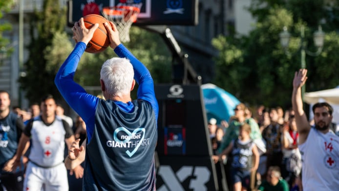 Το Giant Heart της Novibet στηρίζει το έργο του Ελληνικού Ερυθρού Σταυρού