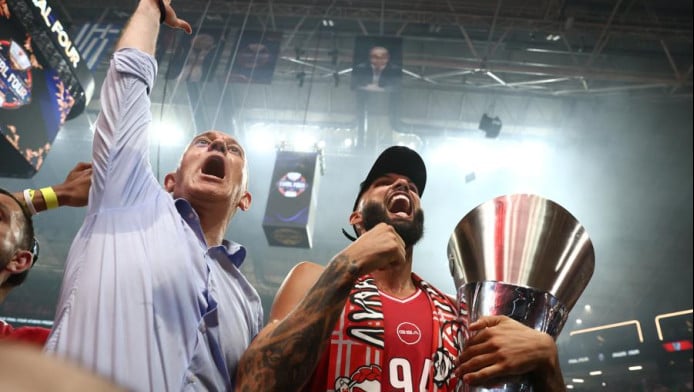 Μητσοτάκης: "Η Euroleague βάφτηκε Κόκκινη, μπράβο σε όλους"