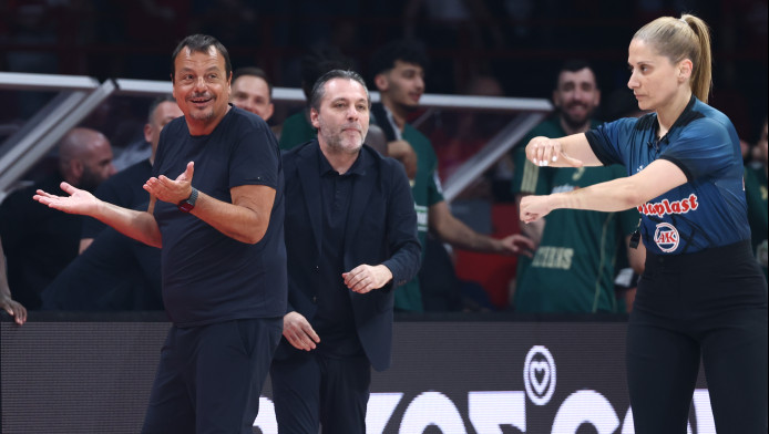 Οργή από τον Παναθηναϊκό μετά τη λήξη στο ΣΕΦ: "Ντροπή, κλέφτες"! (ΒΙΝΤΕΟ)
