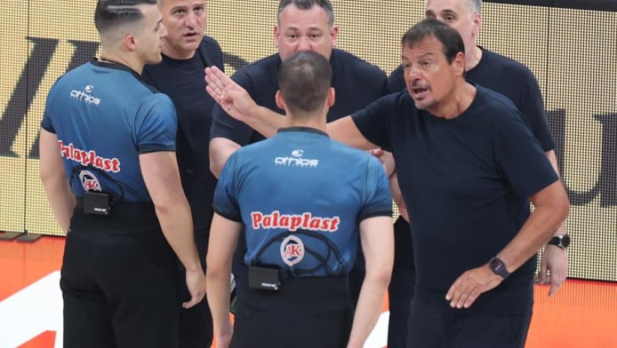Έπρεπε και το έκανε - Ζήτησε συγγνώμη από τους διαιτητές ο Γιλντιρίμ