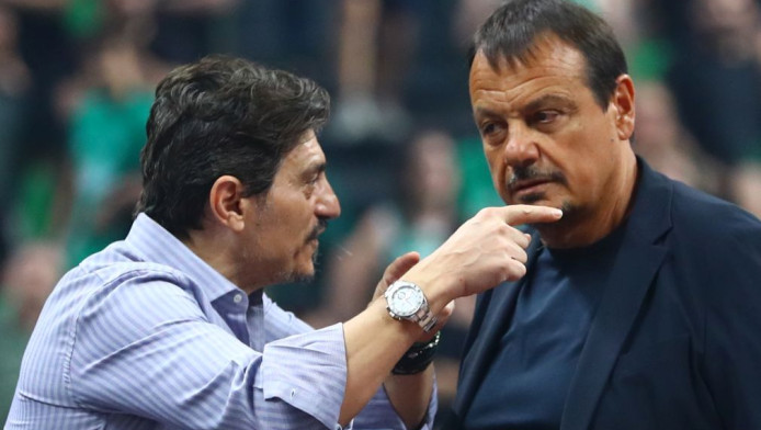 Γιαννακόπουλος σε Αταμάν: "Οι άλλοι αγάλματα σε Μίσιτς, Γιουλ,εμείς κορυφή"