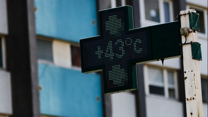 Καύσωνας στην Ευρώπη: 18 οι νεκροί στη Γαλλία - Τι είναι το φαινόμενο Ωμέγα