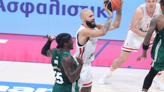"Τι θα άλλαζε αν δεν σφύριζε στη φάση Φουρνιέ-Ναν η Τσαρούχα;"