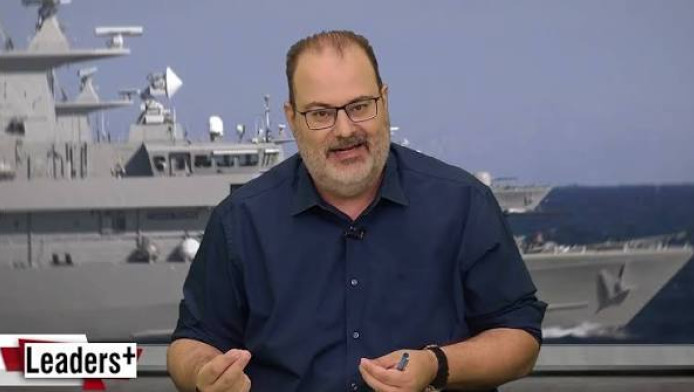 "Φωτιές" Παπανικολάου! "Κυνήγι ως τη στρατόσφαιρα από Έλληνες πιλότους"
