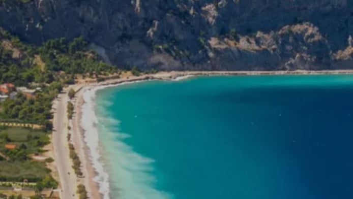 Αυτές οι πέντε παραλίες της Αττικής υπάρχει λόγος που ξεχωρίζουν (ΦΩΤΟ)
